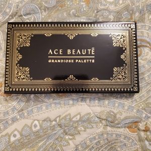 Ace Beaute Grandiose Eyeshadow Palette